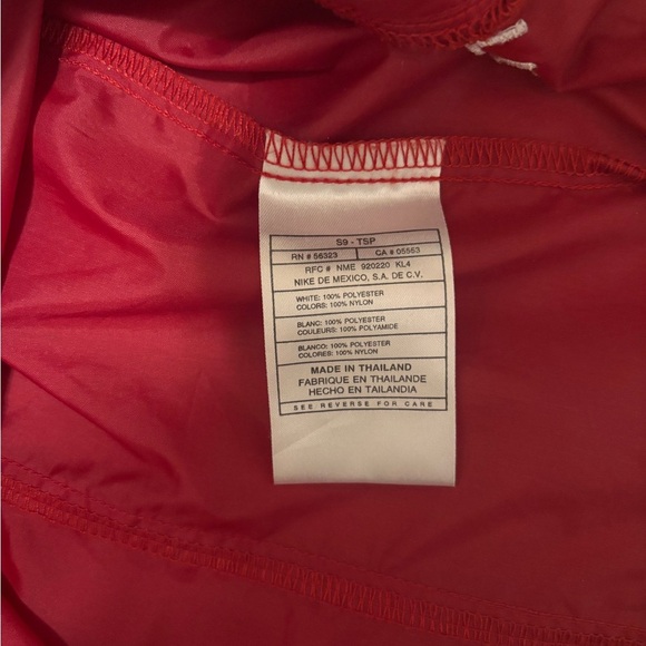 Men’s Nike Windbreaker Size Large - Red & Black - Picture 3 of 6
